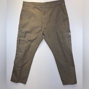 NWT Wrangler Rip Stop Men’s Cargo pants utility relaxed‎ fit pockets size 40x30